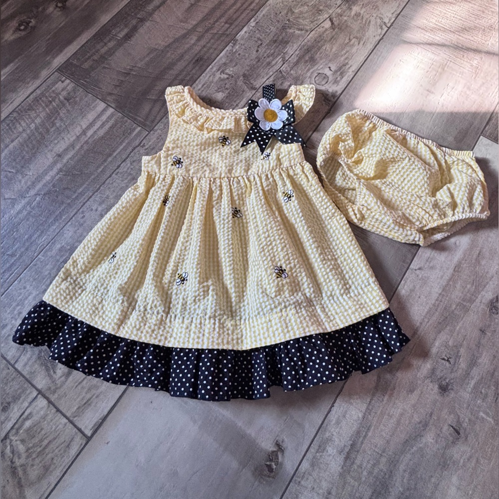 Rare Editions Yellow and Black Polka Dot dress with cute bumble bees